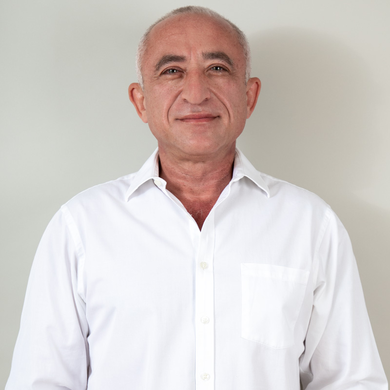 ד״ר יורי מנוסקין של אסיא מדיקל
